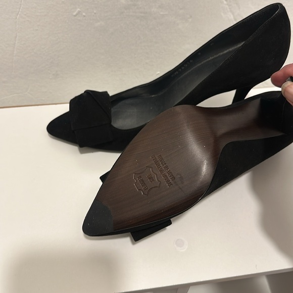 Stuart Weitzman black suede pumps - Picture 4 of 9